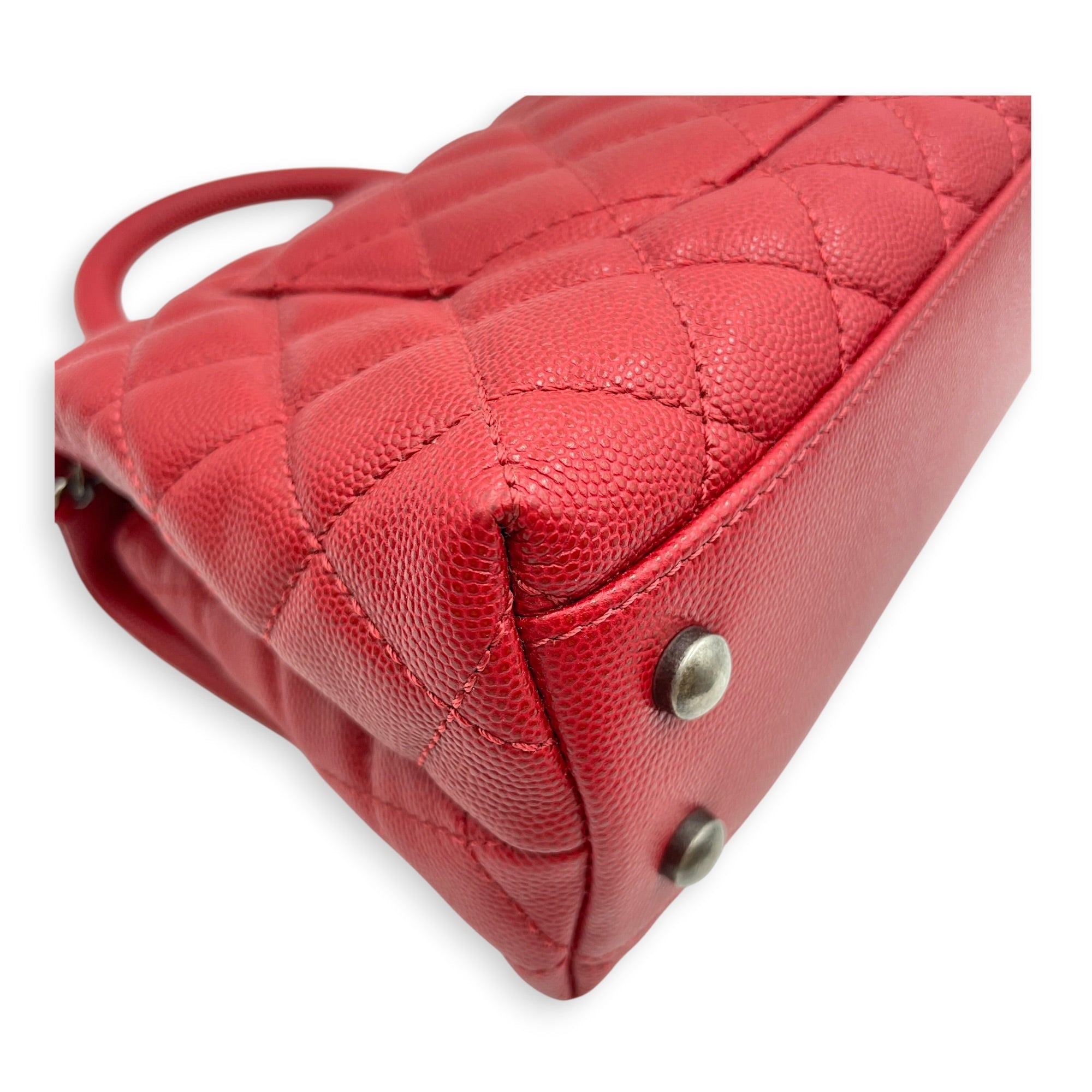 Coco Handle Quilted Red Top Handle Bag Ruthenium-finish Brass hardware CL2606-22048 12