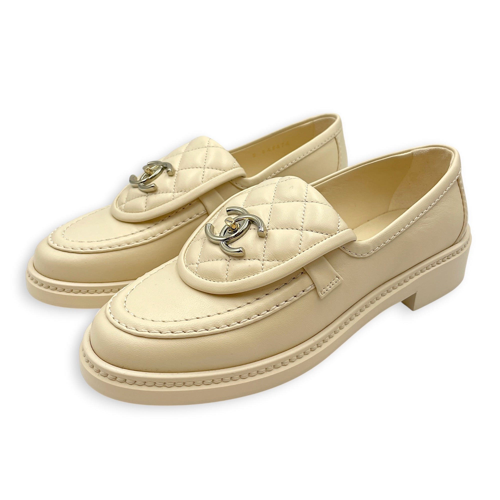 Loafers 36 Beige Shoes in Calfskin Gold hardware CL2606-22056 3