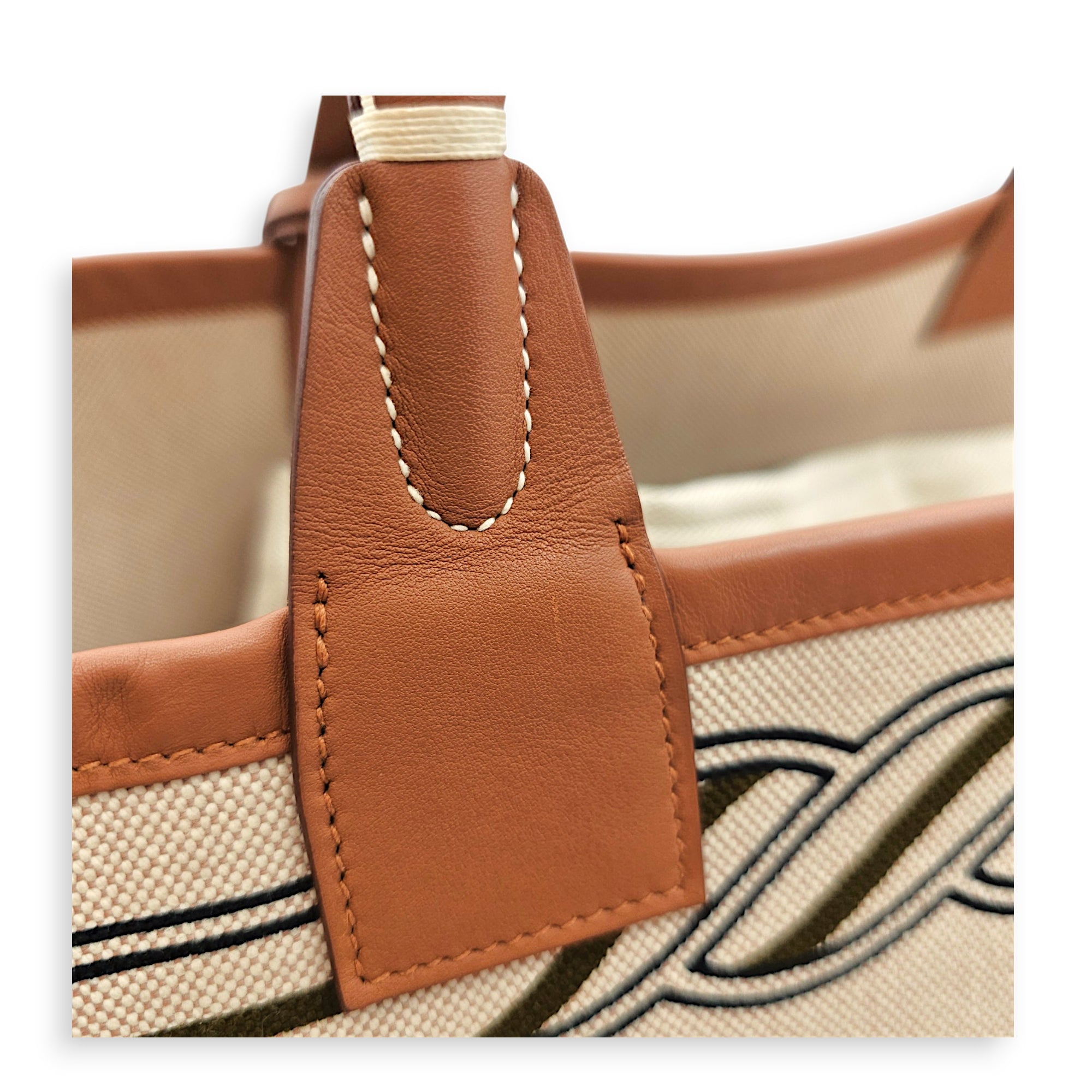 Steeple 28 Bag Fauve in Swift CL2606-22114 11