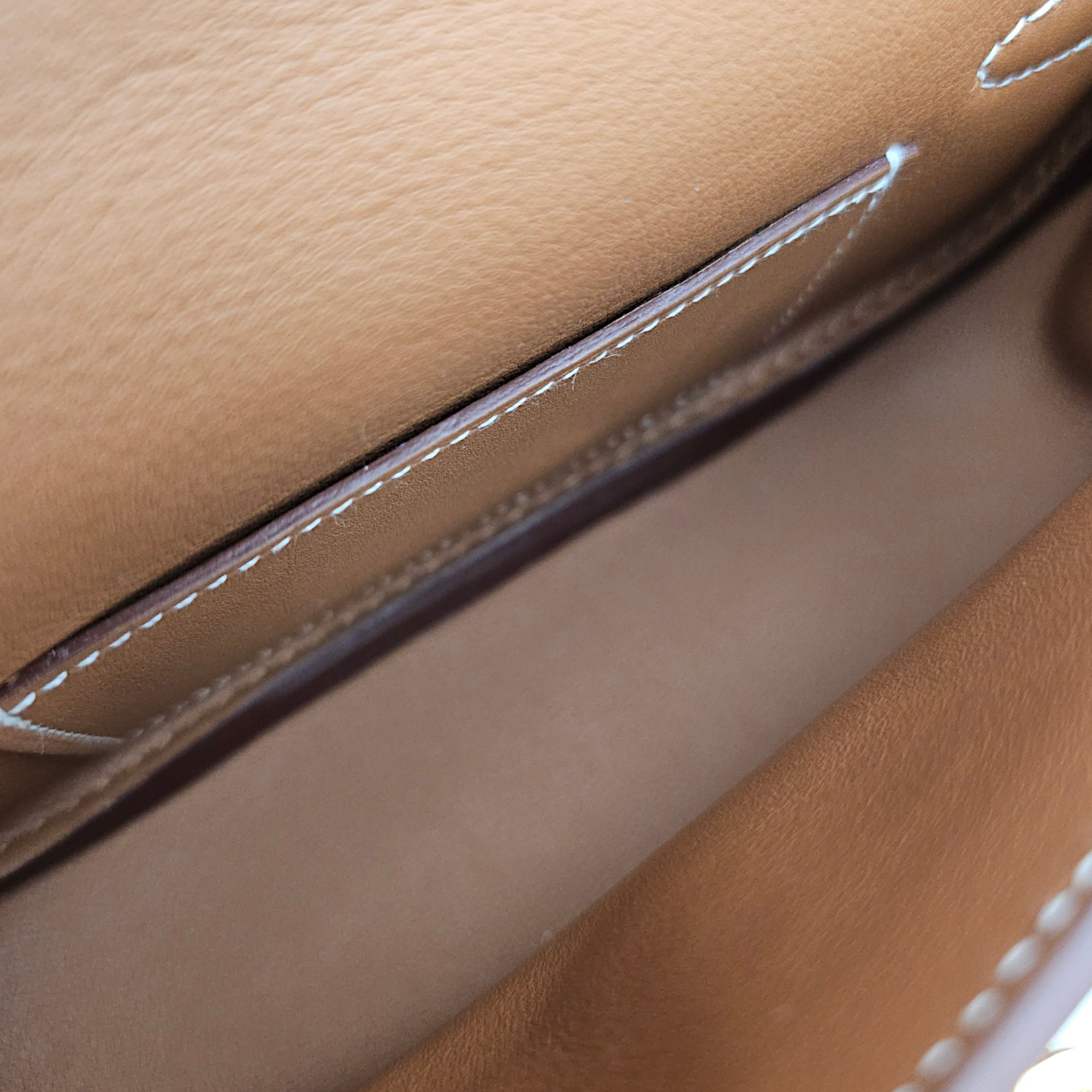Kelly Moove Gold in Swift Gold hardware CL2607-22185 6