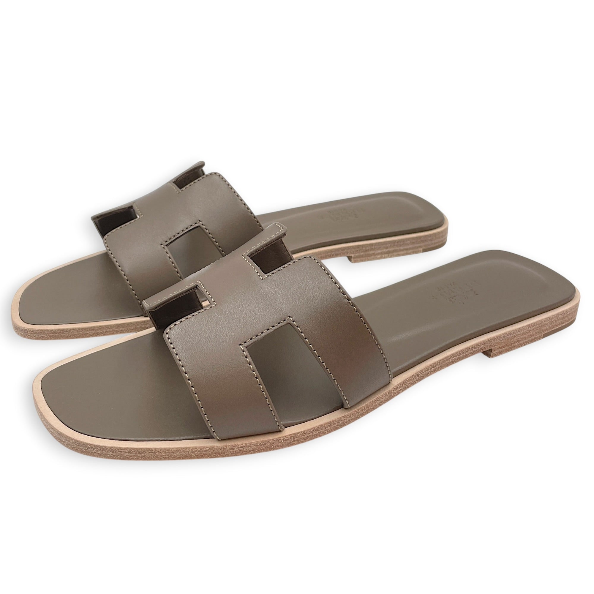 Oran 38 Etoupe Sandals in Calfskin CL2607-22203 3