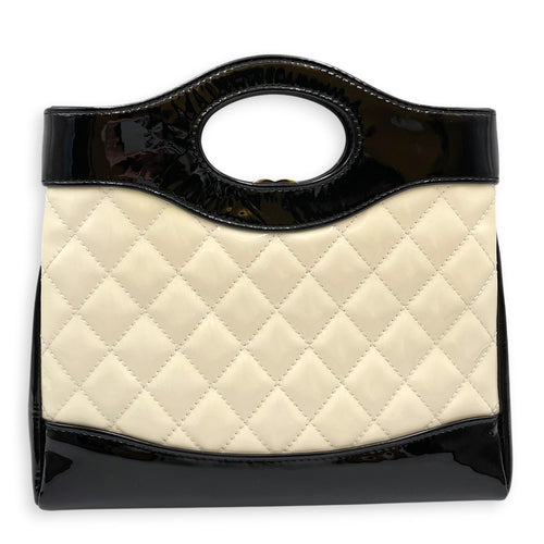 31 Shopping Tote Small White Shoulder Bag in Patent Leather Gold hardware CL2607-22222 2
