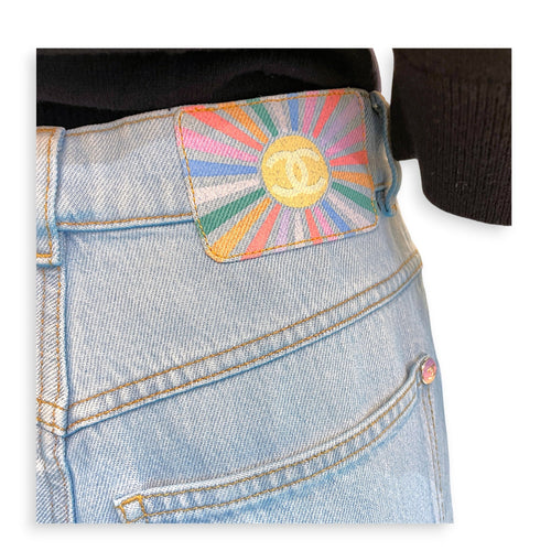 Light Wash blue Denim Jeans with rainbow -coloured button Size 36  Blue Ready-To-Wear in Cotton CL2607-22248 4