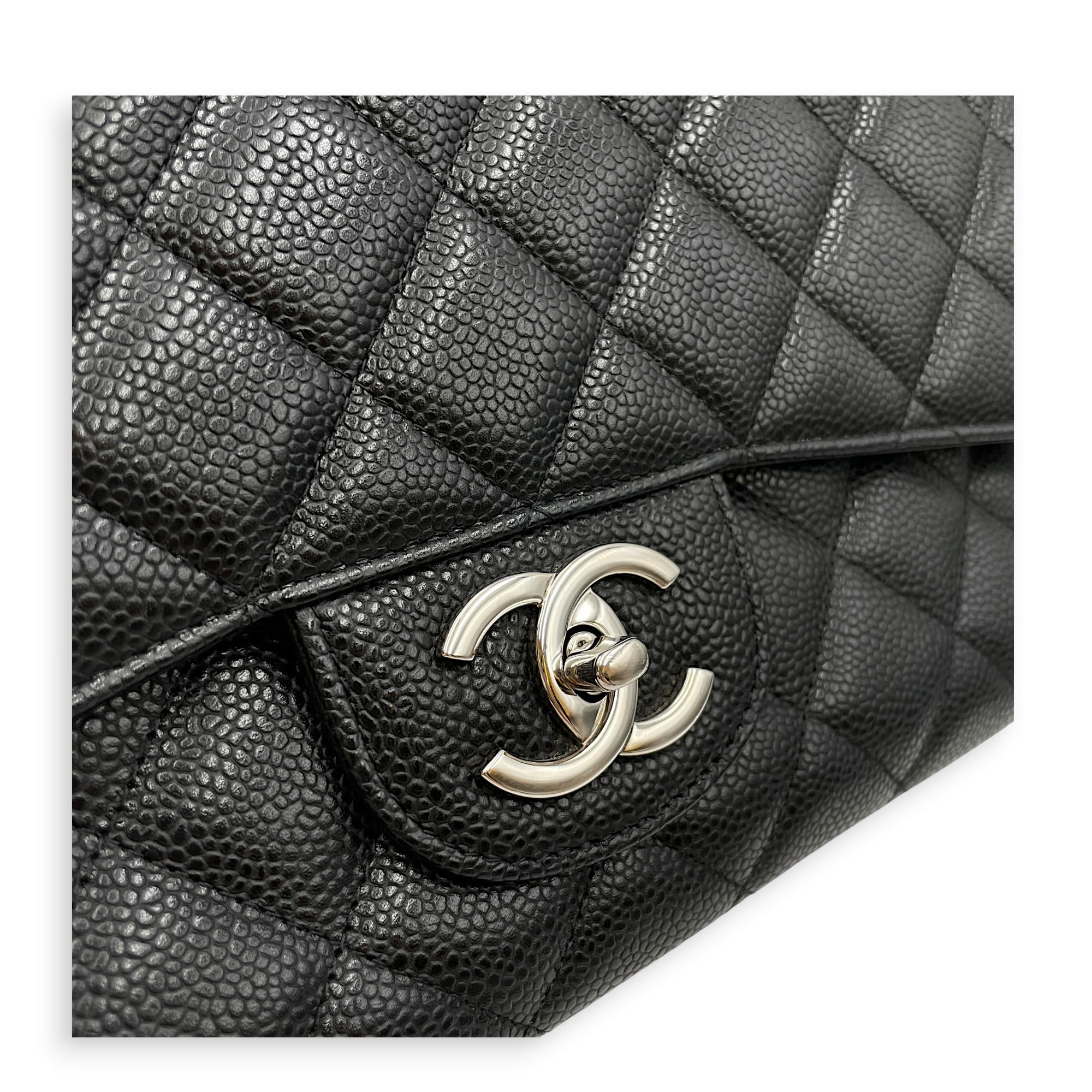 Classic Flap Maxi Black Shoulder Bag in Caviar Leather Silver hardware CL2607-22257 11