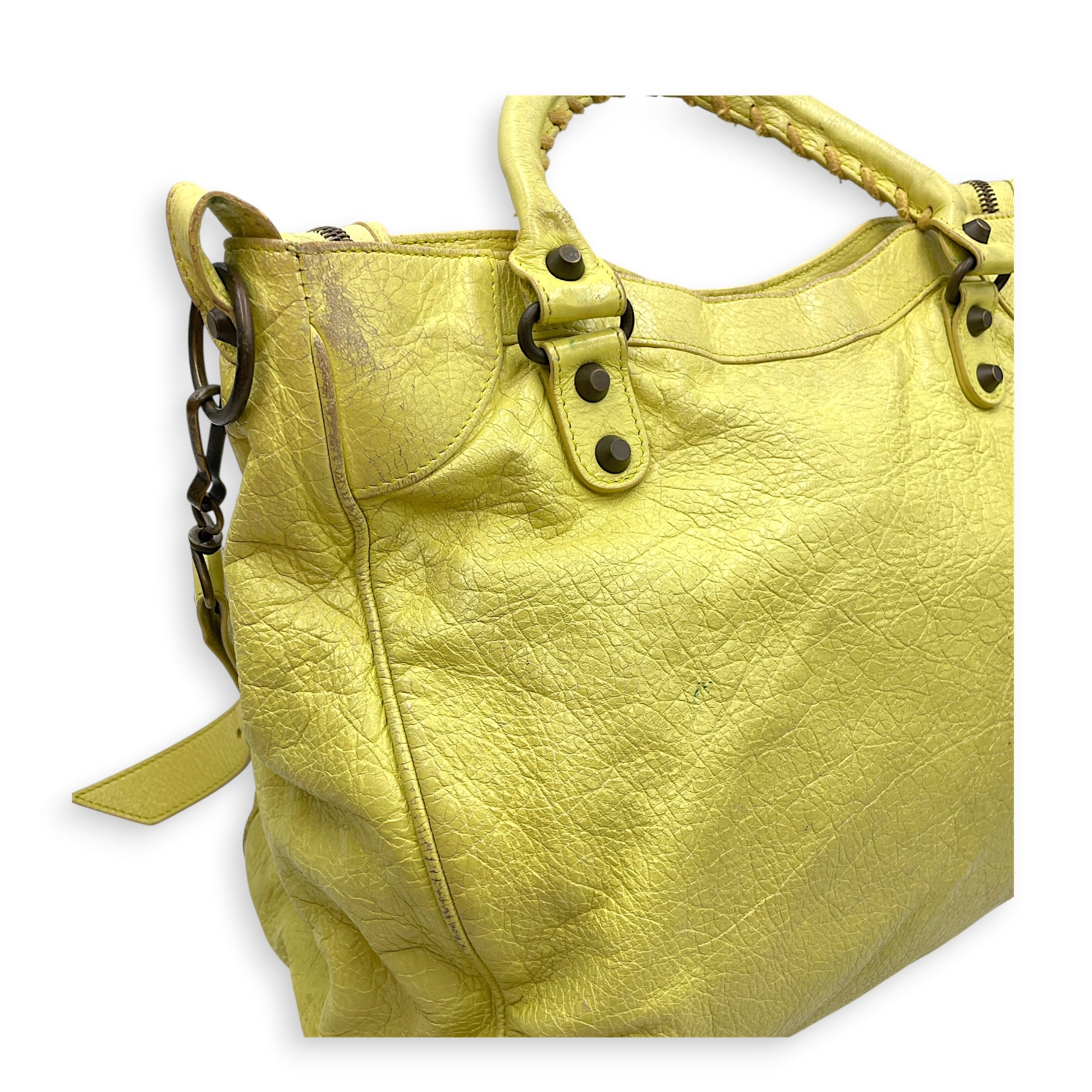 Velo Yellow Shoulder Bag in Distressed Leather Ruthenium hardware