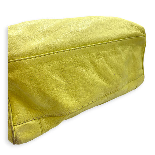 Velo Yellow Shoulder Bag in Distressed Leather Ruthenium hardware
