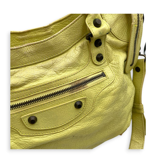 Velo Yellow Shoulder Bag in Distressed Leather Ruthenium hardware