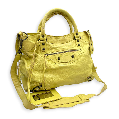 Velo Yellow Shoulder Bag in Distressed Leather Ruthenium hardware