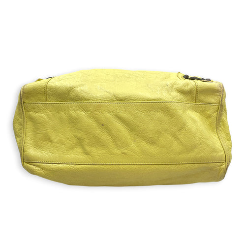 Velo Yellow Shoulder Bag in Distressed Leather Ruthenium hardware