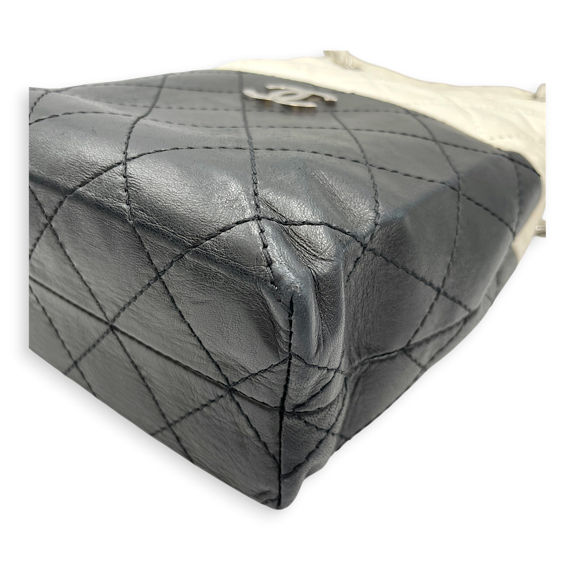 Bicolour Vertical Tote White Shoulder Bag in Lambskin Silver hardware CL2607-22282 9