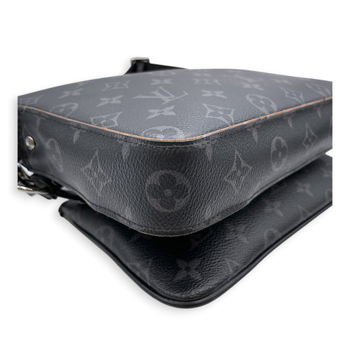 Tri Messenger Eclipse Monogram Reverse Grey Crossbody Bag in Canvas Silver hardware CL2607-22286 6
