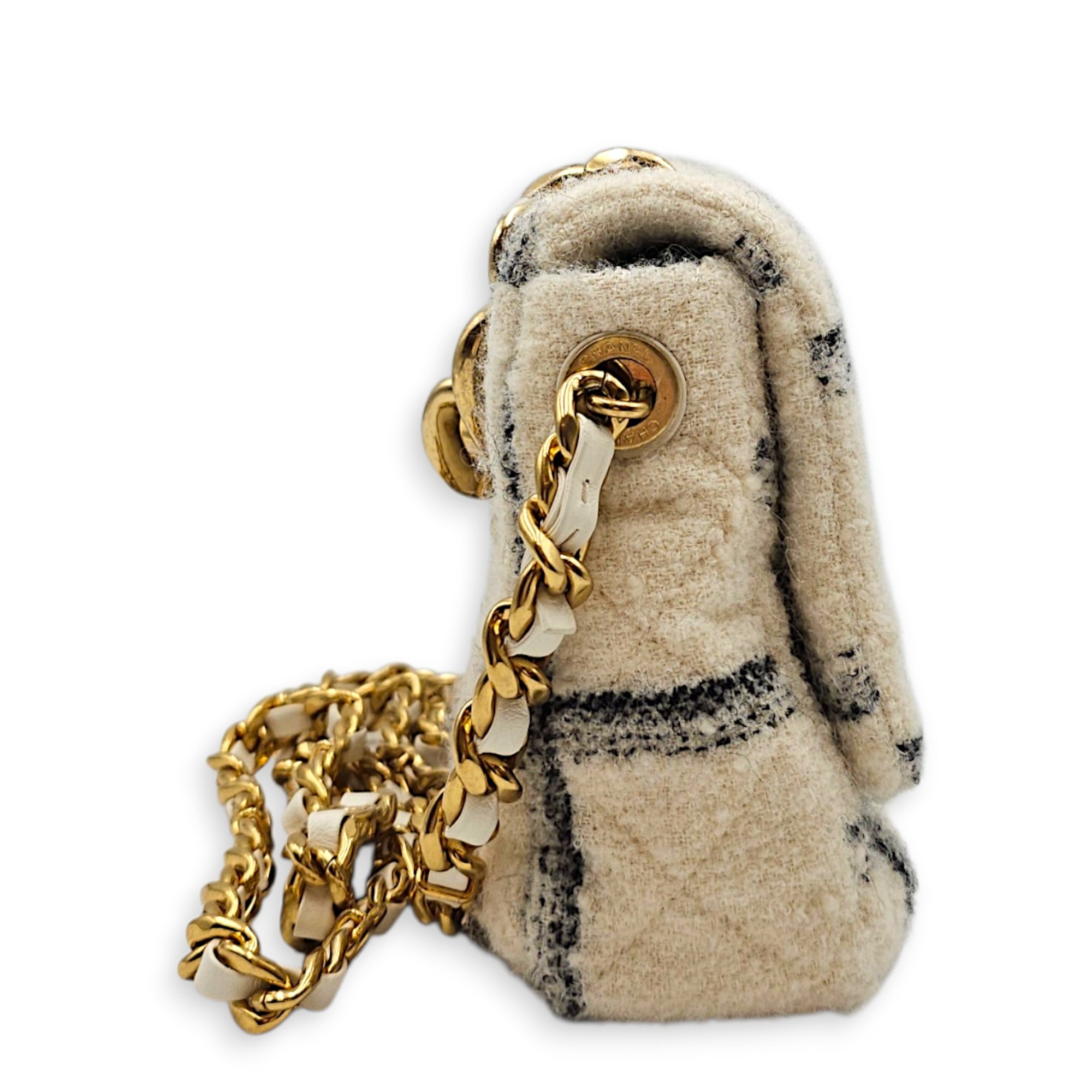 Wool Tweed Flap with Elegant Chain White Shoulder Bag in Tweed Gold hardware