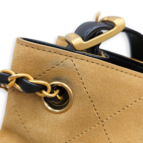 25A Two tone Shopping 33 cm Beige Shoulder Bag in Suede Leather Gold hardware CL2607-22321 10