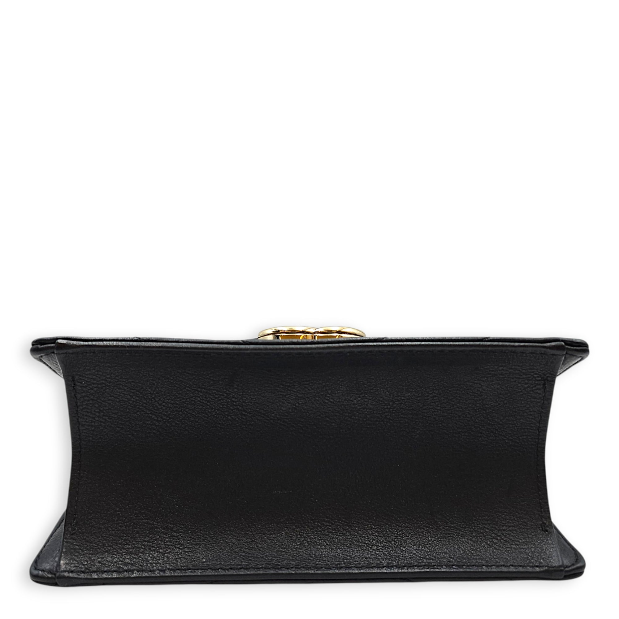 Chevron V Stitch Flap 18 Black Crossbody Bag Gold hardware