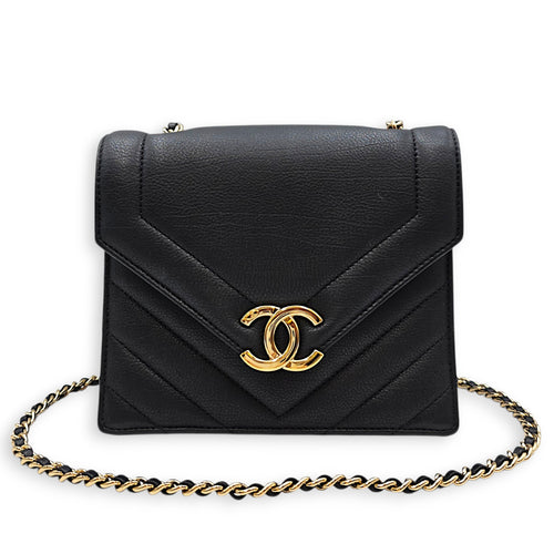 Chevron V Stitch Flap 18 Black Crossbody Bag Gold hardware