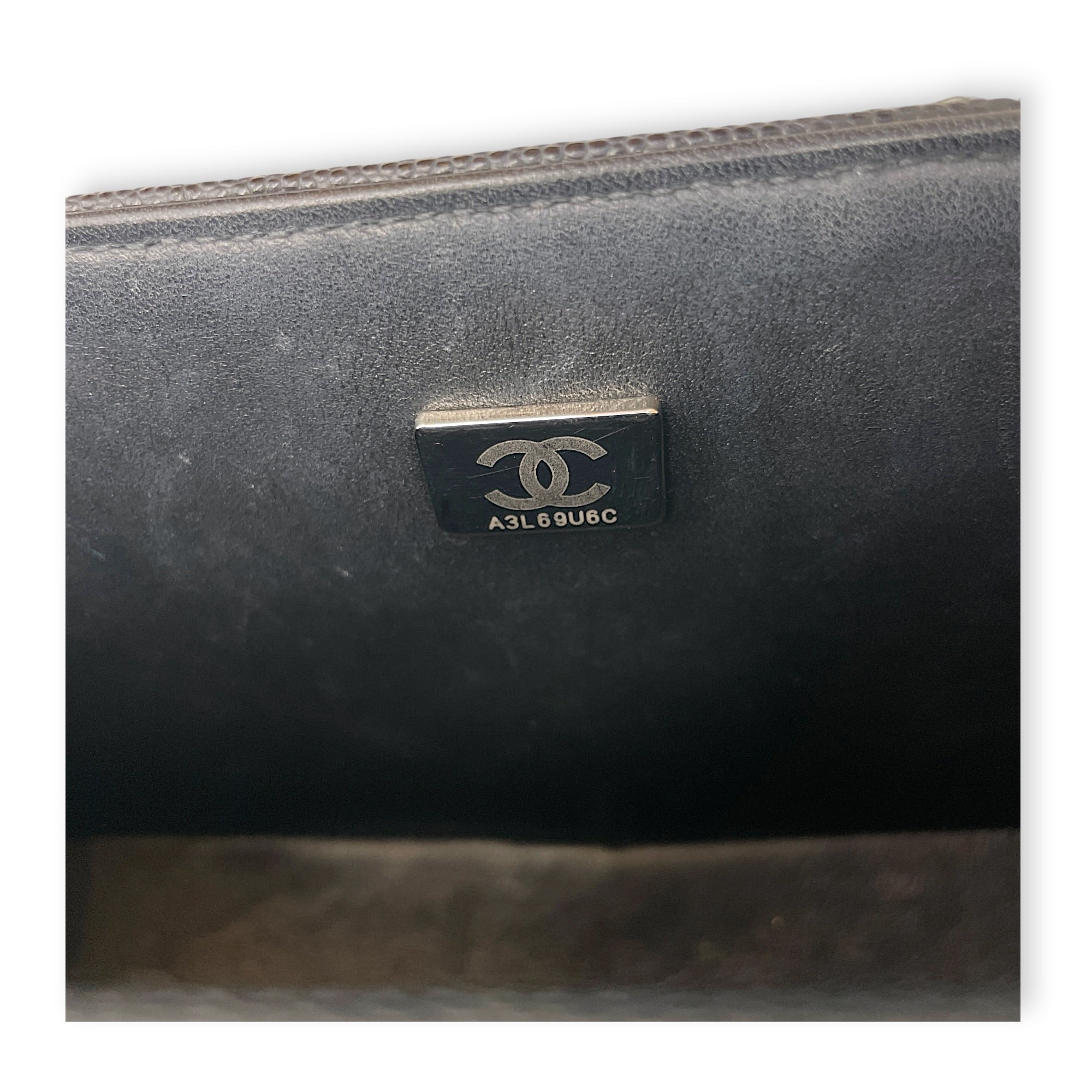 Boy Black Shoulder Bag in Caviar Leather Ruthenium hardware CL2607-22347 9