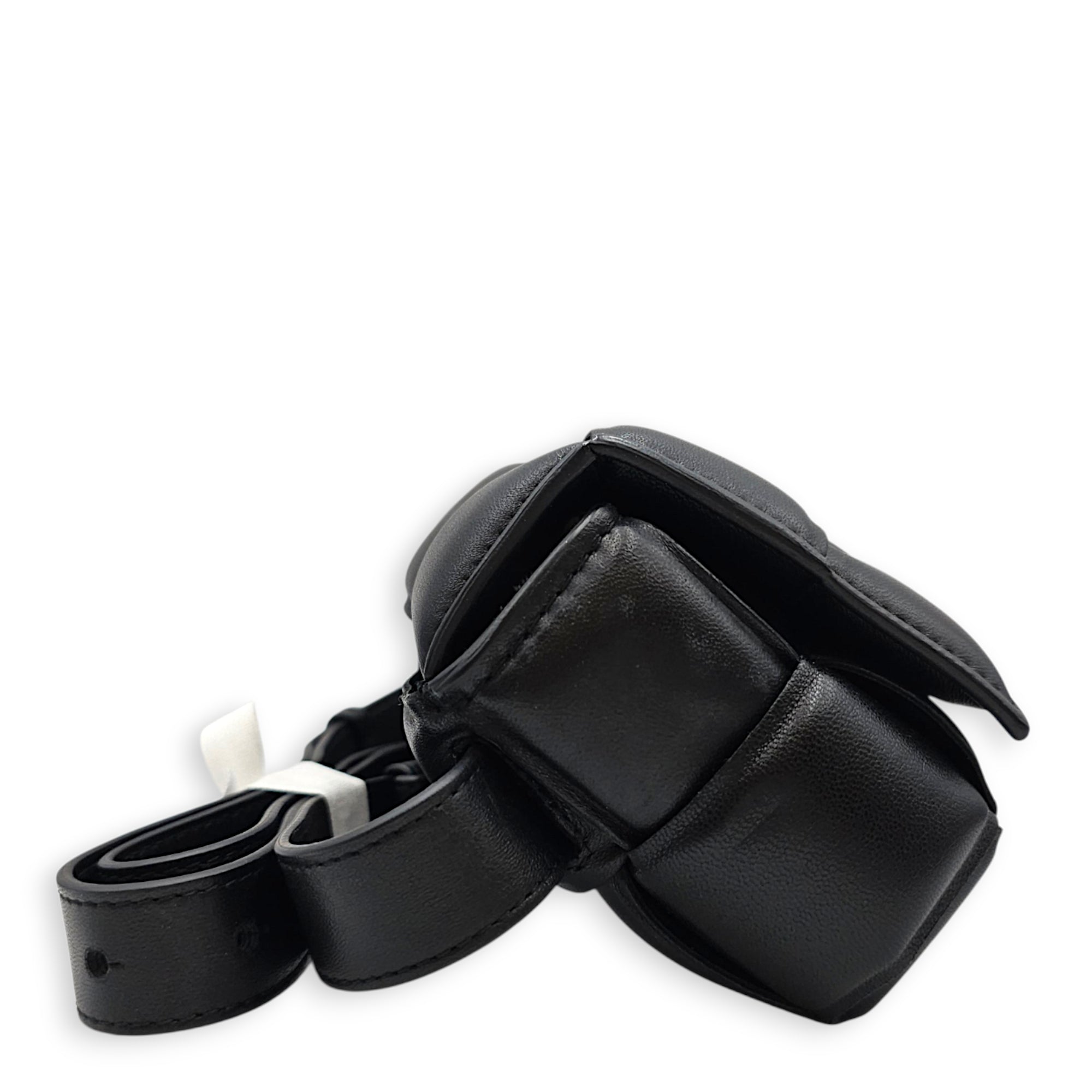 Cassette Black Belt Bag in Calfskin Gold hardware CL2607-22390 4
