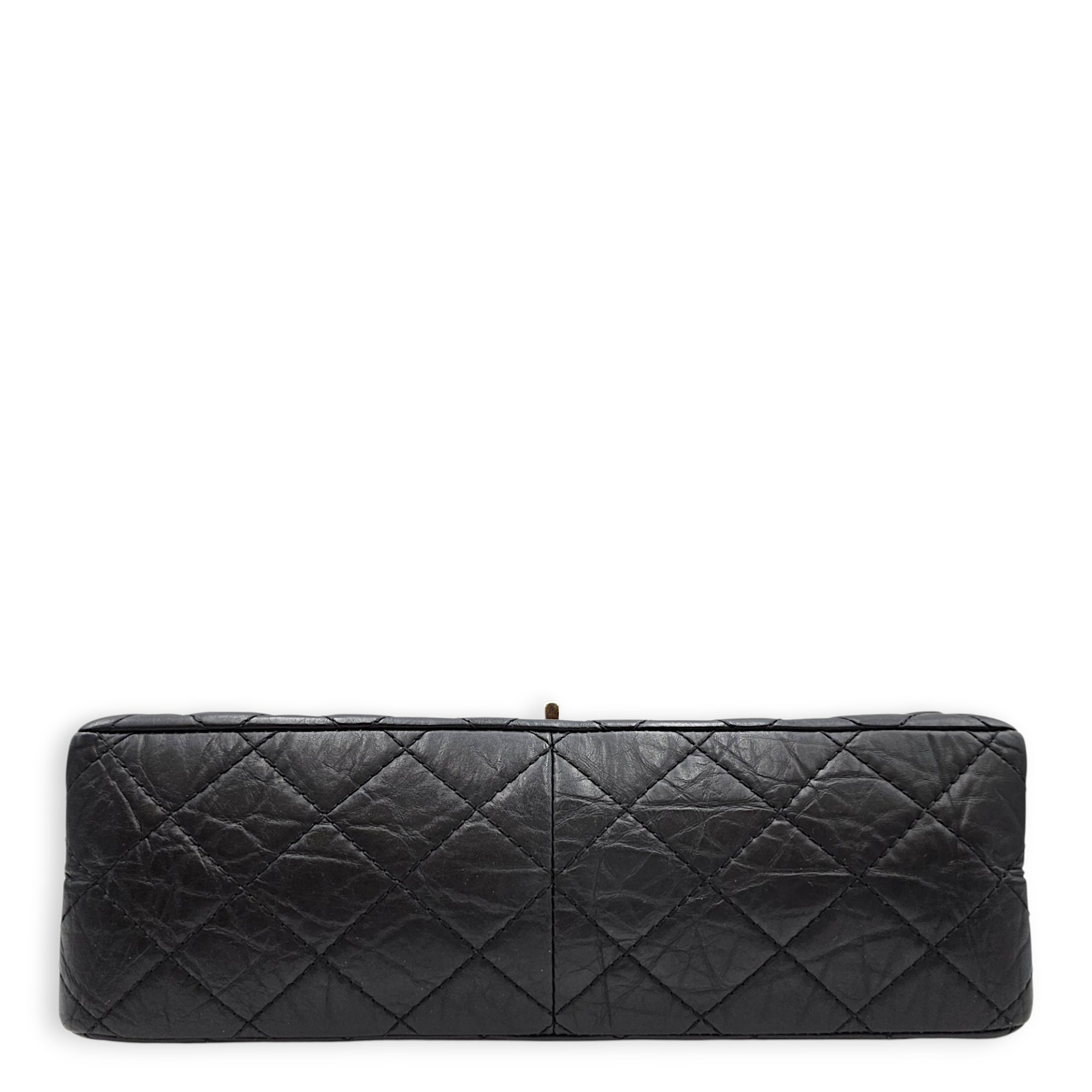 Reissue Flap Black Shoulder Bag in Distressed Leather Ruthenium hardware CL2607-22419 5