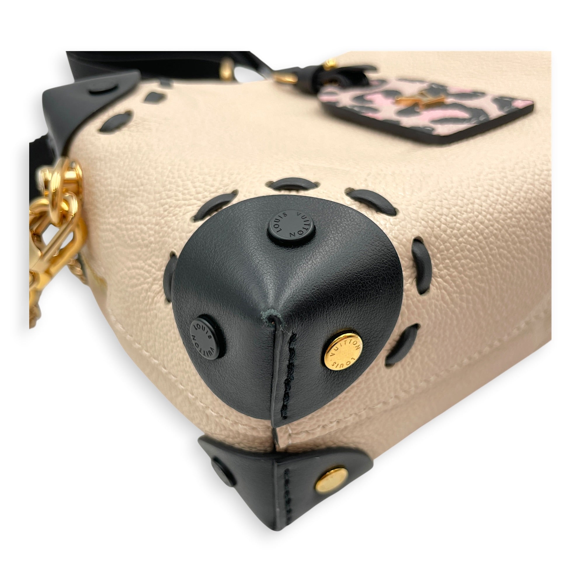 Petite Malle Souple 2021 " Wild at heart" 20cm  Beige Shoulder Bag in Empreinte Leather Gold hardware CL2607-22463 9