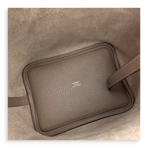 Picotin 18 Beige de weimar in Maurice Gold hardware