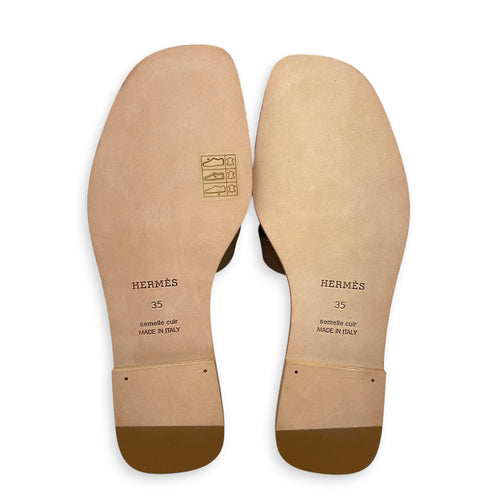 Oran 35 Etoupe Sandals in Epsom CL2607-22479 3