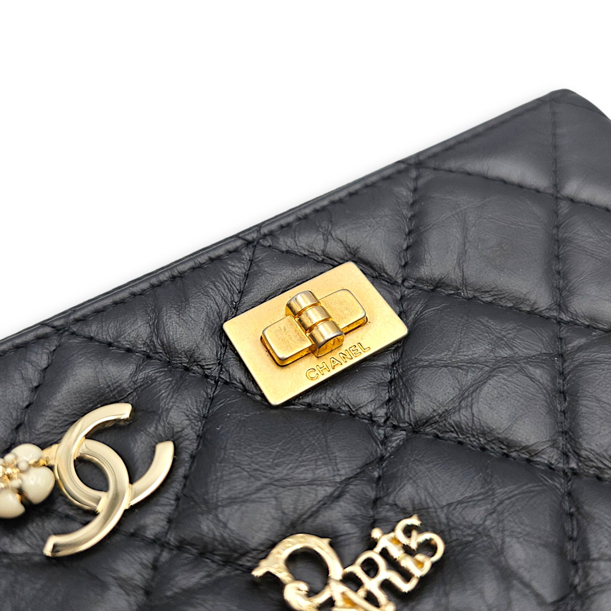 Qulited Reissue Lucky Charms O Case Wallet Black Pouch in Distressed Leather Gold hardware CL2607-22532 8