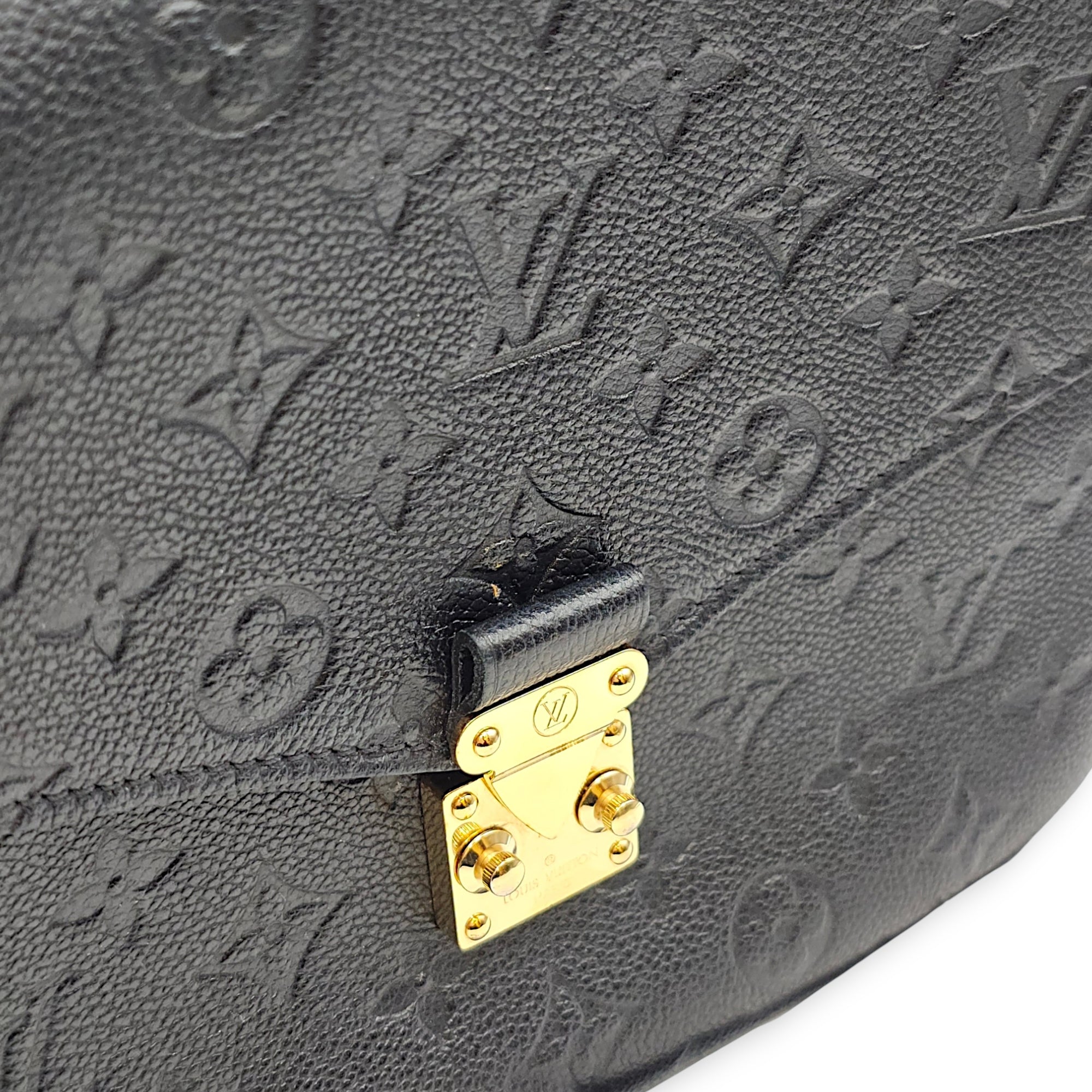 Pochette Metis Black Crossbody Bag in Empreinte Leather Gold hardware CL2607-22557 13