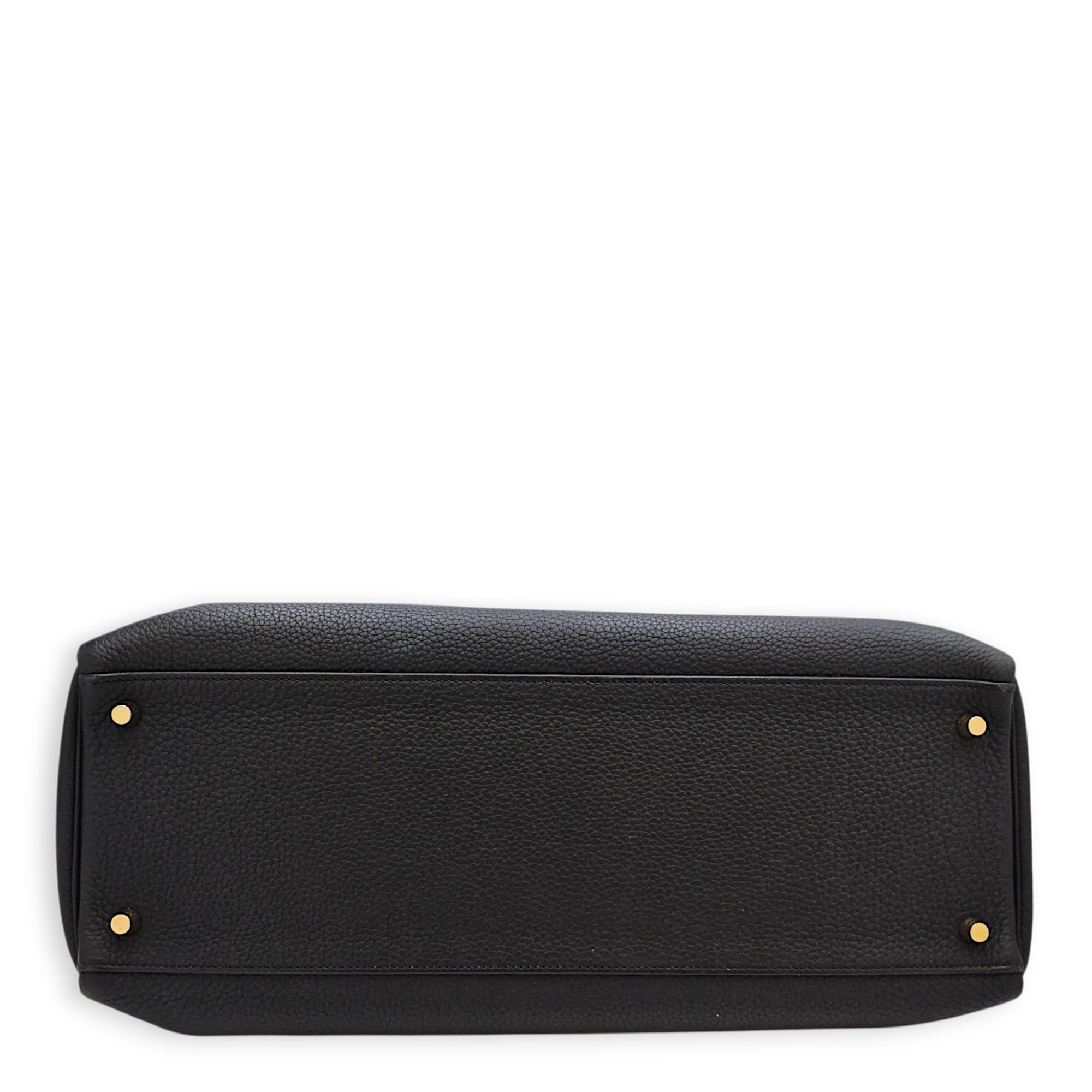 Kelly 40 Noir in Togo Gold hardware CL2607-22615 5