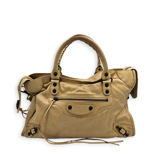 City Beige Shoulder Bag in Distressed Leather Ruthenium hardware