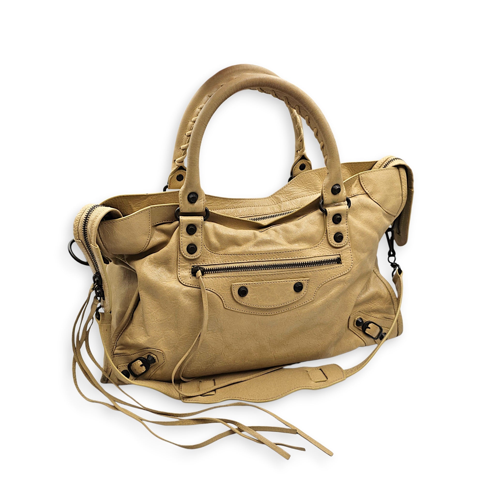City Beige Shoulder Bag in Distressed Leather Ruthenium hardware CL2607-22644 17