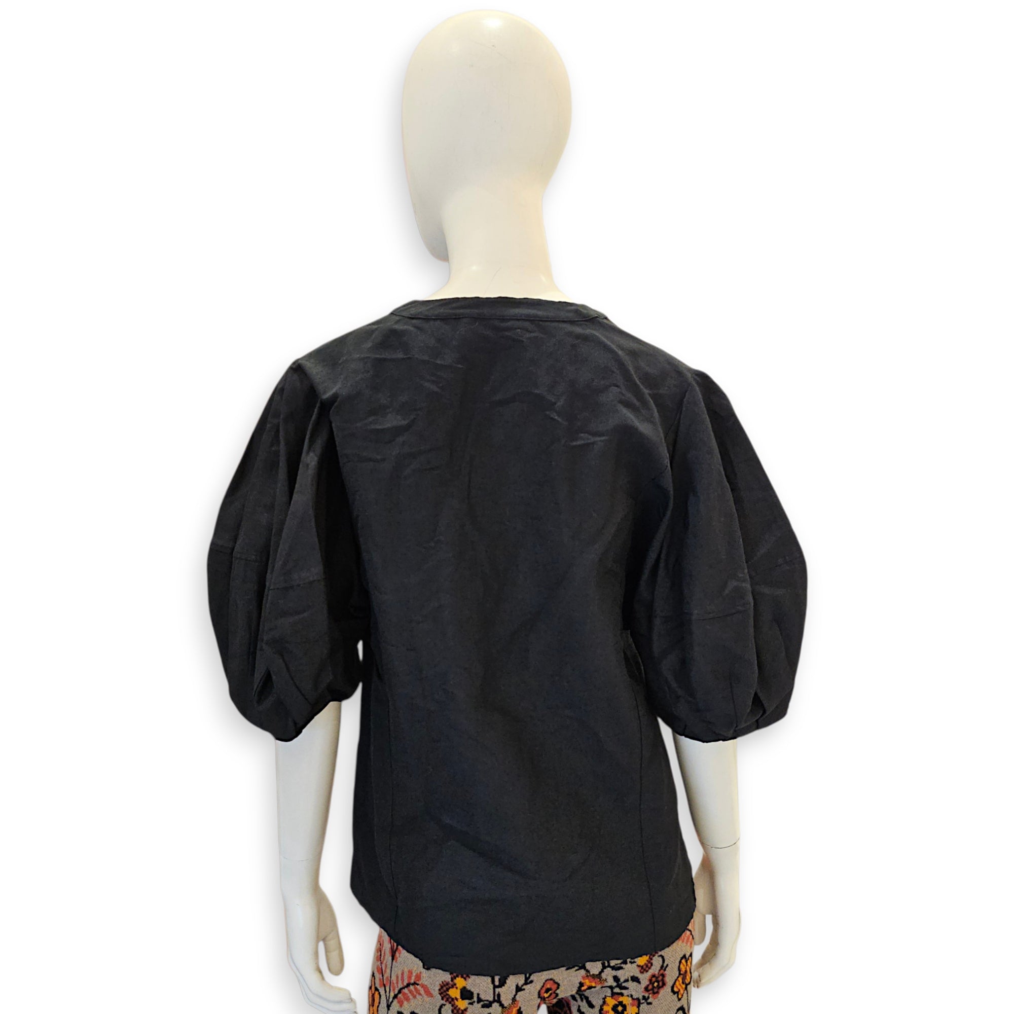 Puff Sleeved Blouse  38 Black Ready-To-Wear in linen CL2607-22708 2