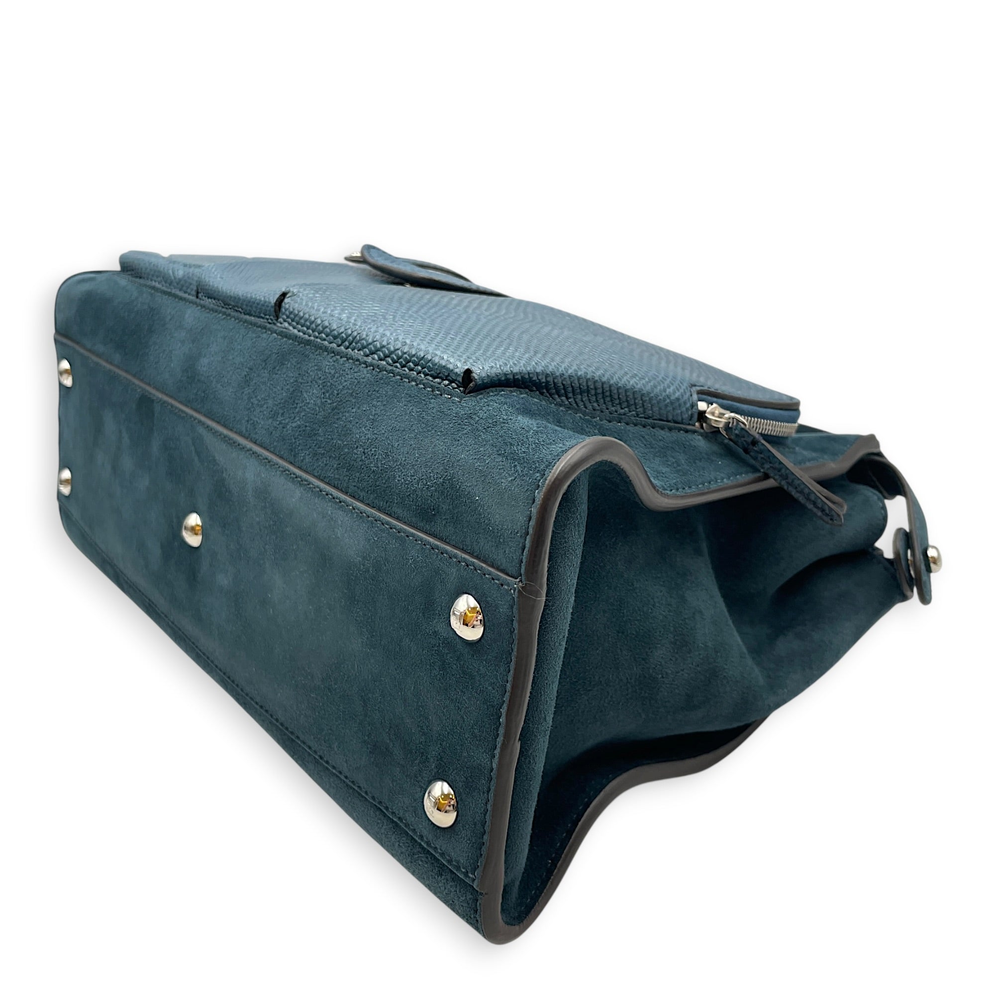 3 Pocket Peekaboo  Medium Blue  Shoulder Bag in Suede Leather Silver hardware CL2608-022987 10