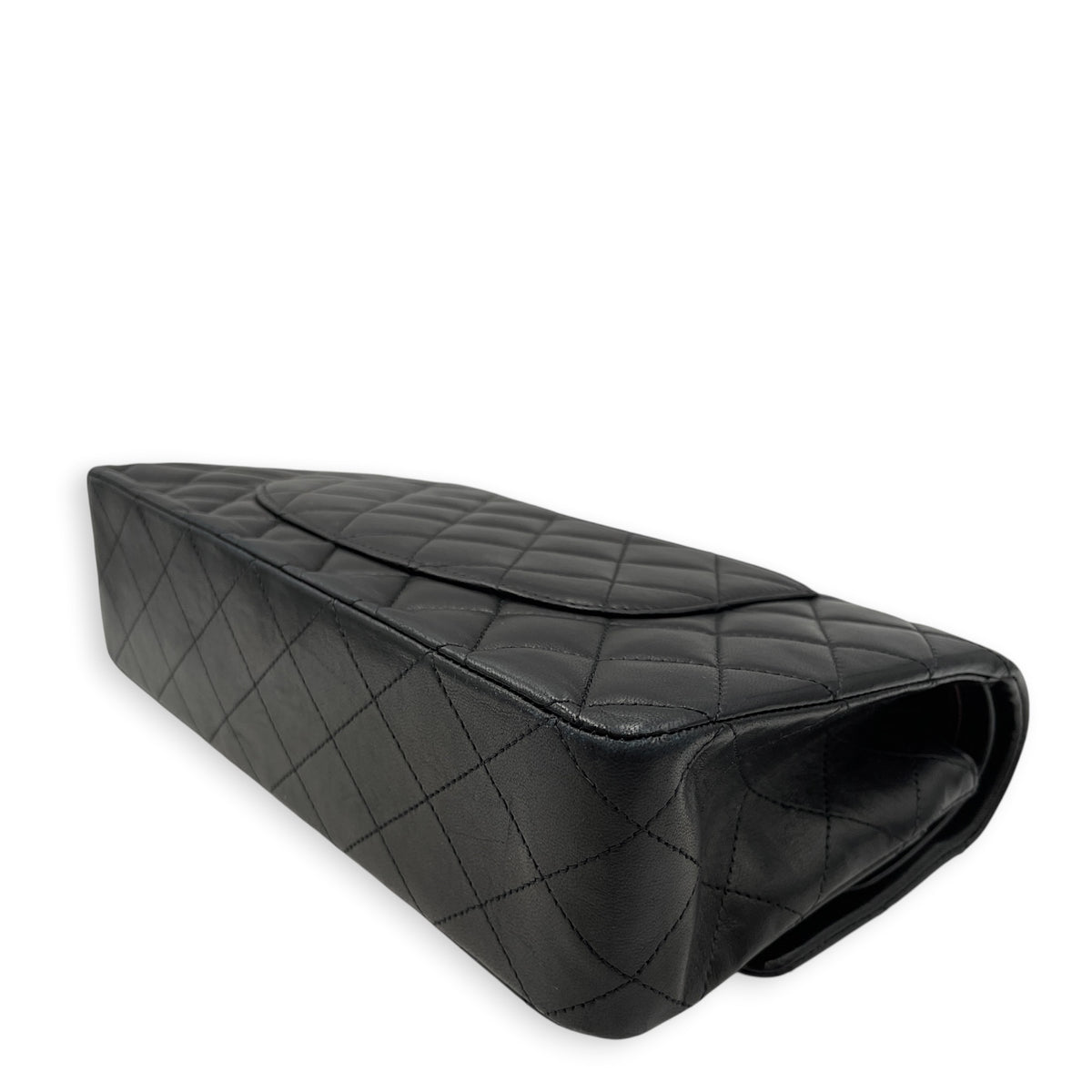 Classic Medium Black Shoulder Bag in Lambskin Silver hardware