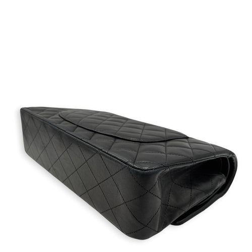 Classic Medium Black Shoulder Bag in Lambskin Silver hardware