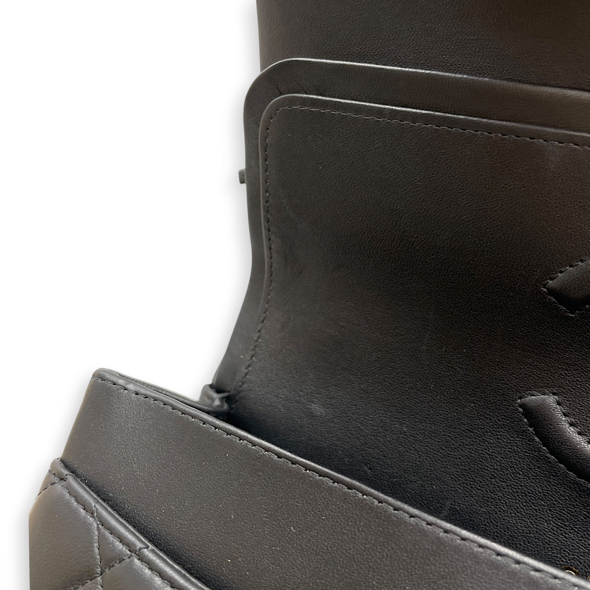 Classic Double Flap Medium Black Shoulder Bag in Lambskin Gold hardware CL2608-023060 8