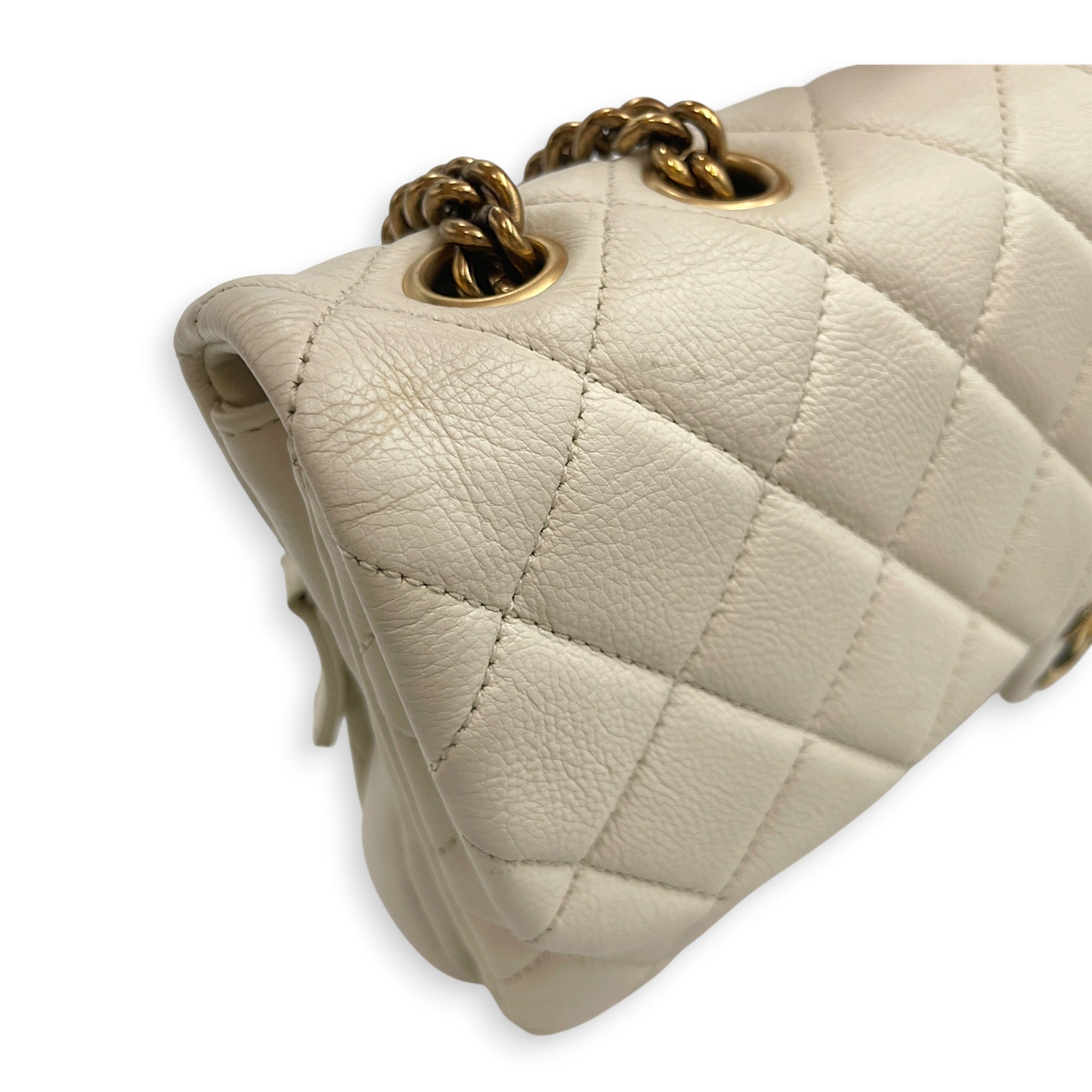 Timeless CC 30cm  White  Shoulder Bag in Calfskin Antique Brass hardware CL2608-023073 10
