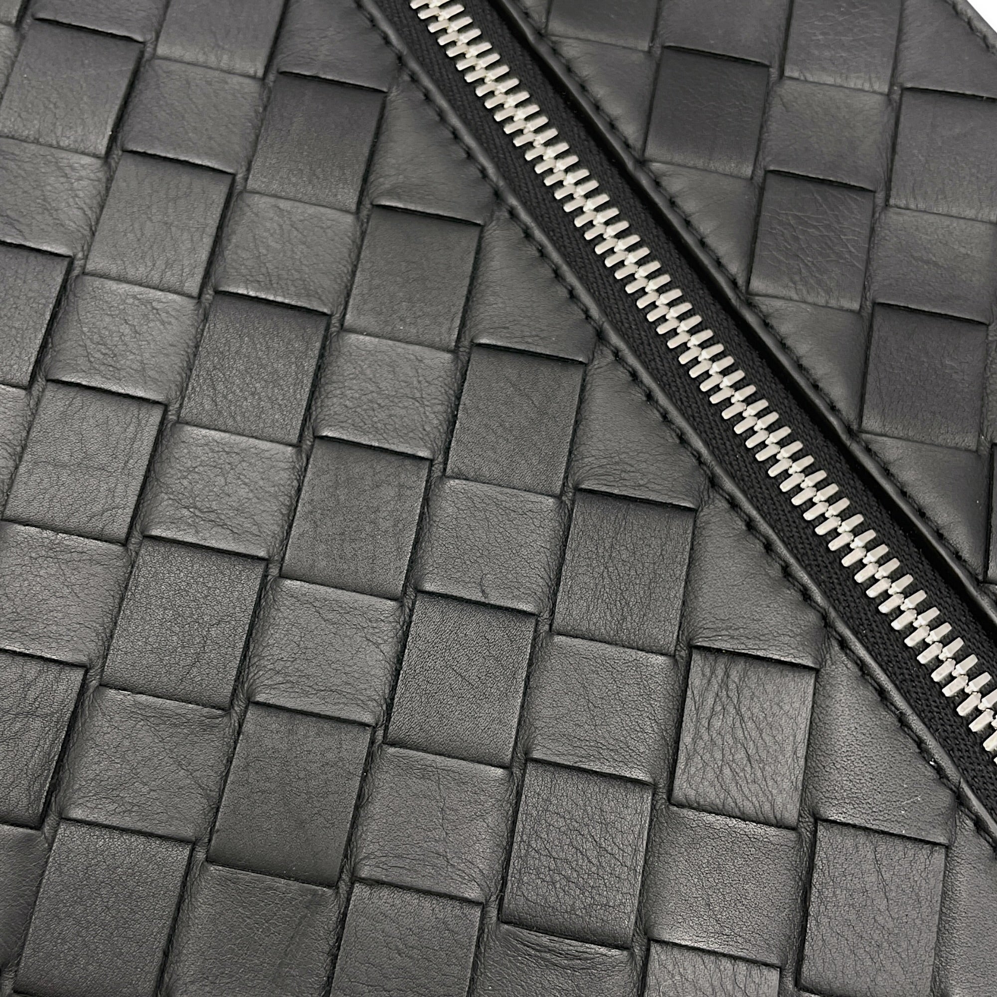 Intrecciato Black Clutch in Nappa Leather Silver hardware CL2608-023085 7