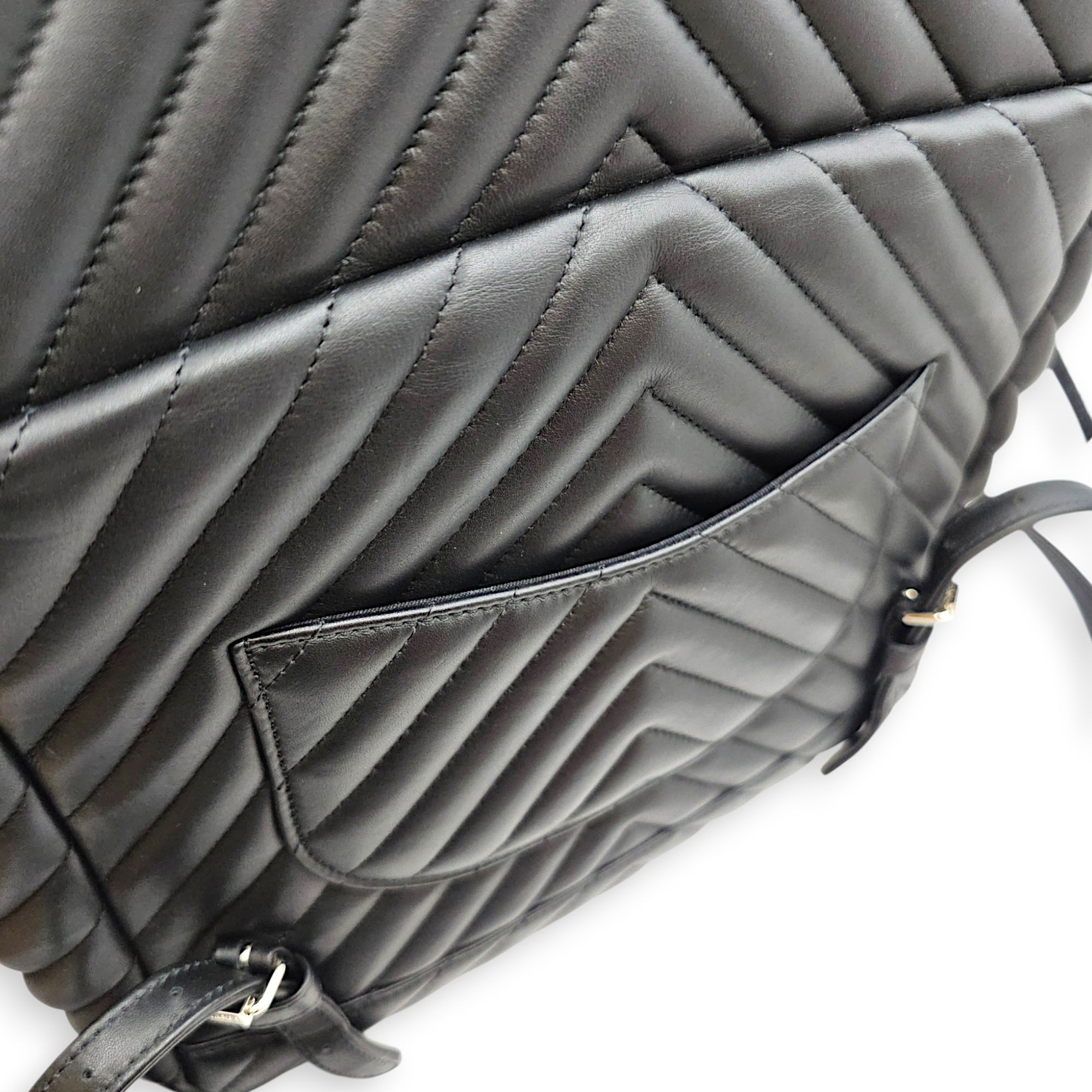 Urban Spirit Medium Black Backpack in Lambskin Silver hardware CL2608-023093 10