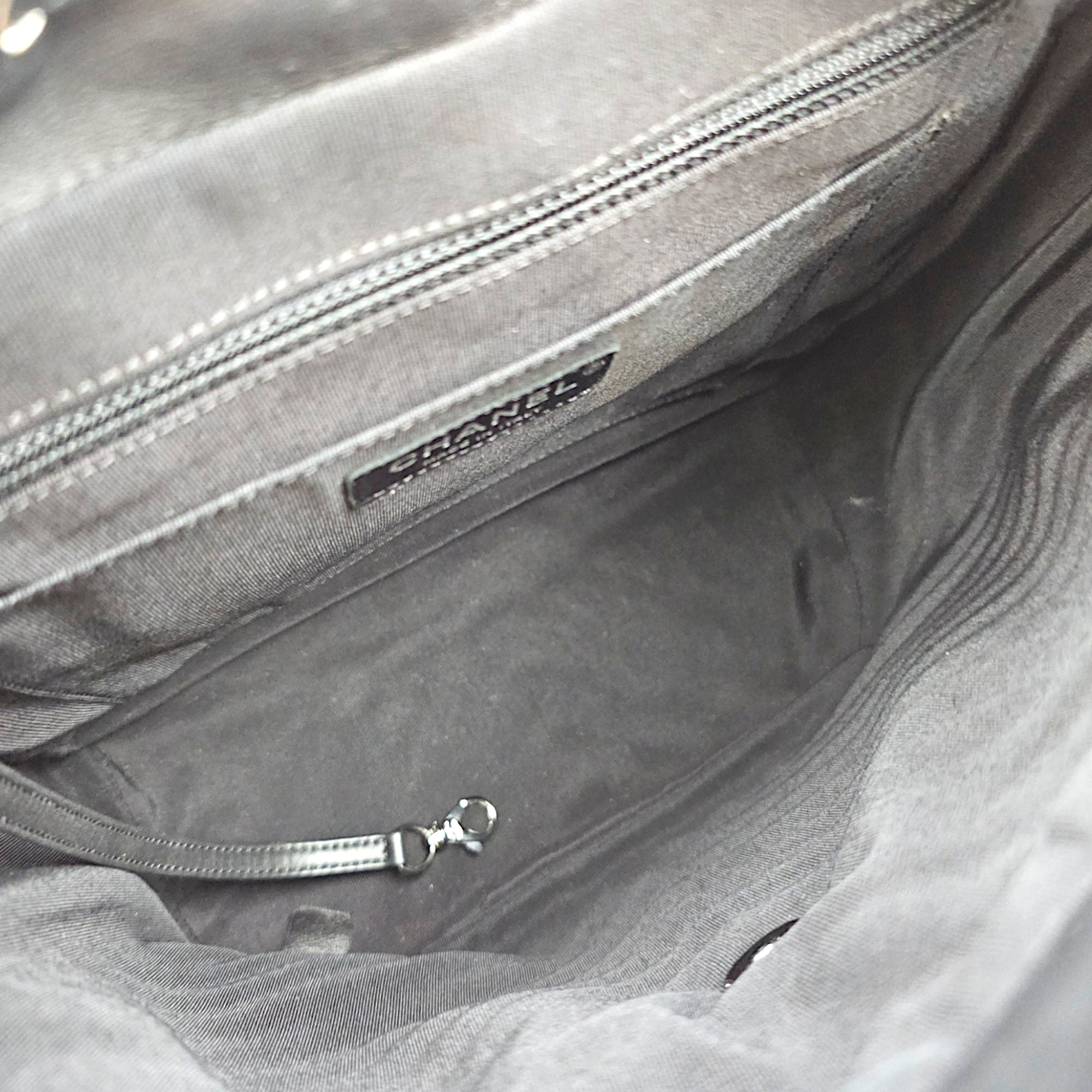 Urban Spirit Medium Black Backpack in Lambskin Silver hardware CL2608-023093 7