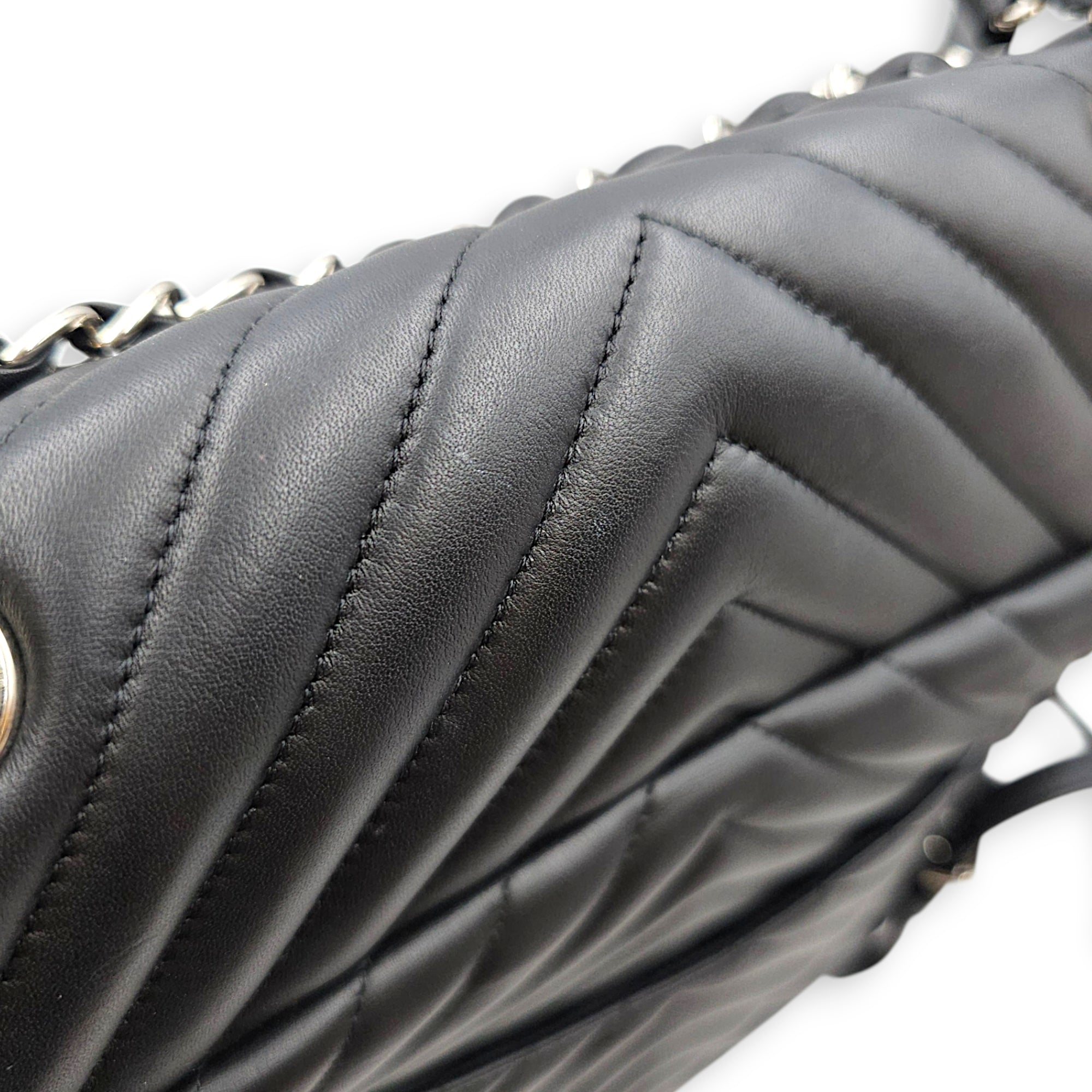 Urban Spirit Medium Black Backpack in Lambskin Silver hardware CL2608-023093 9