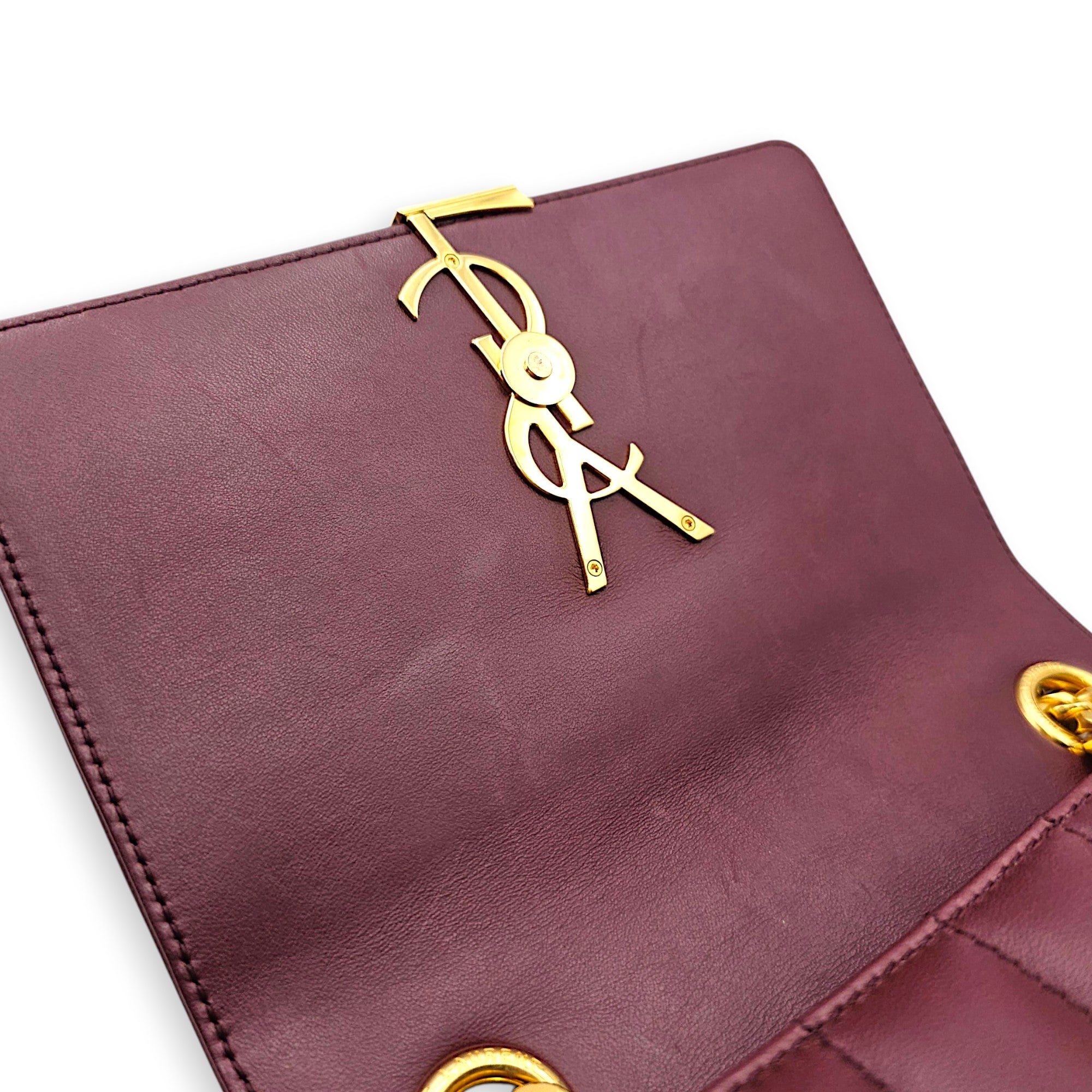 VIcky  Bordeaux Shoulder Bag in Lambskin Gold hardware
