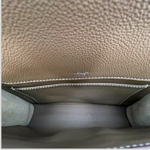 Sac a Depeches 21 Etoupe in Togo Gold hardware