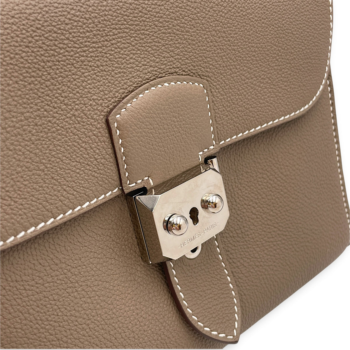 Sac a Depeches 21 Etoupe in Togo Gold hardware