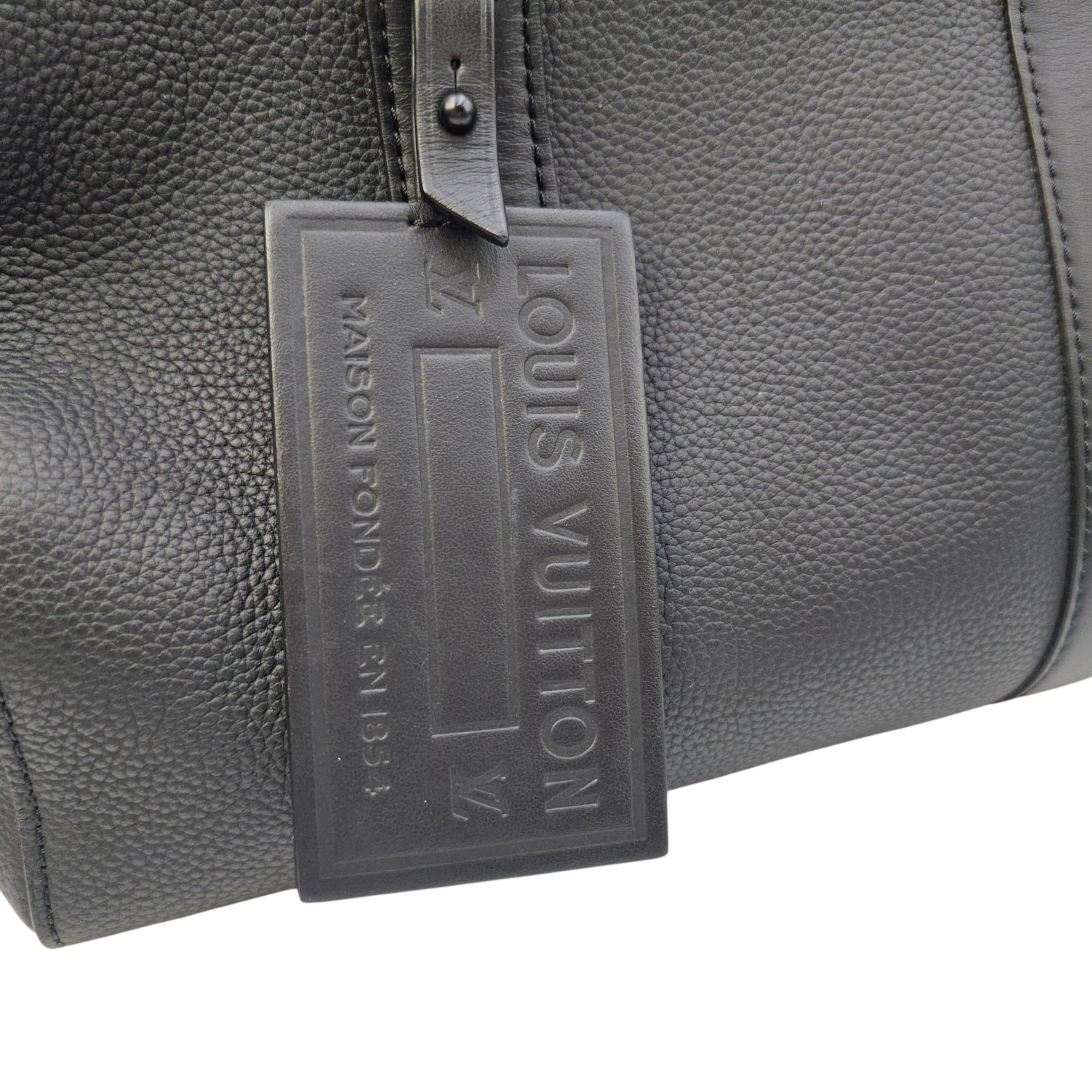 Aerogram City 27 Black Crossbody Bag in Calfskin Gunmetal hardware