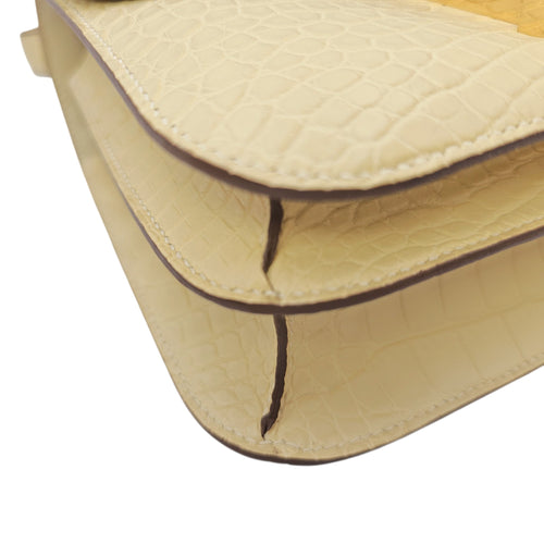 Constance 24 Vanille in Matte Alligator Gold hardware