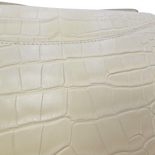 Constance 24 Vanille in Matte Alligator Gold hardware