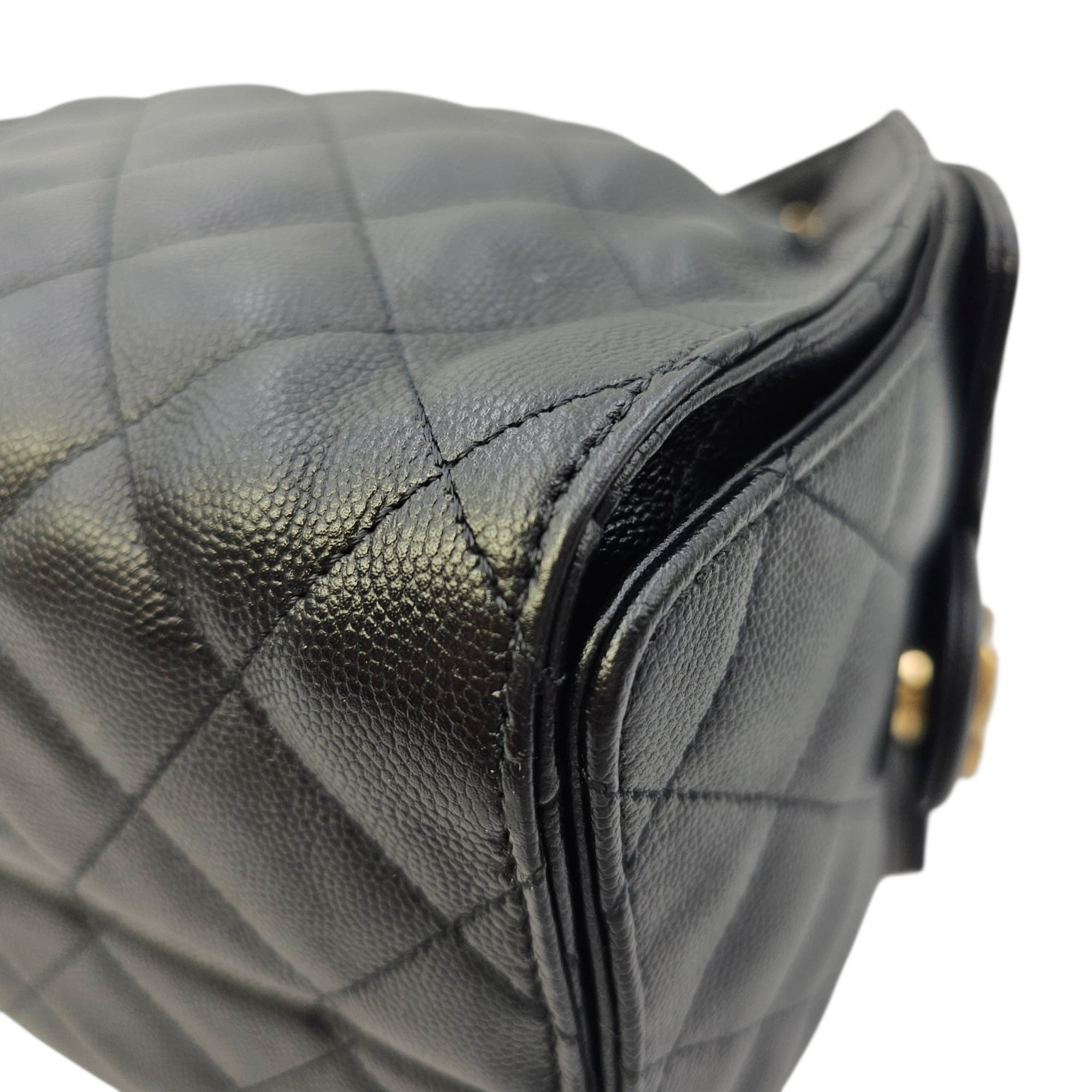 C25 Black Shoulder Bag in Caviar Leather Gold hardware