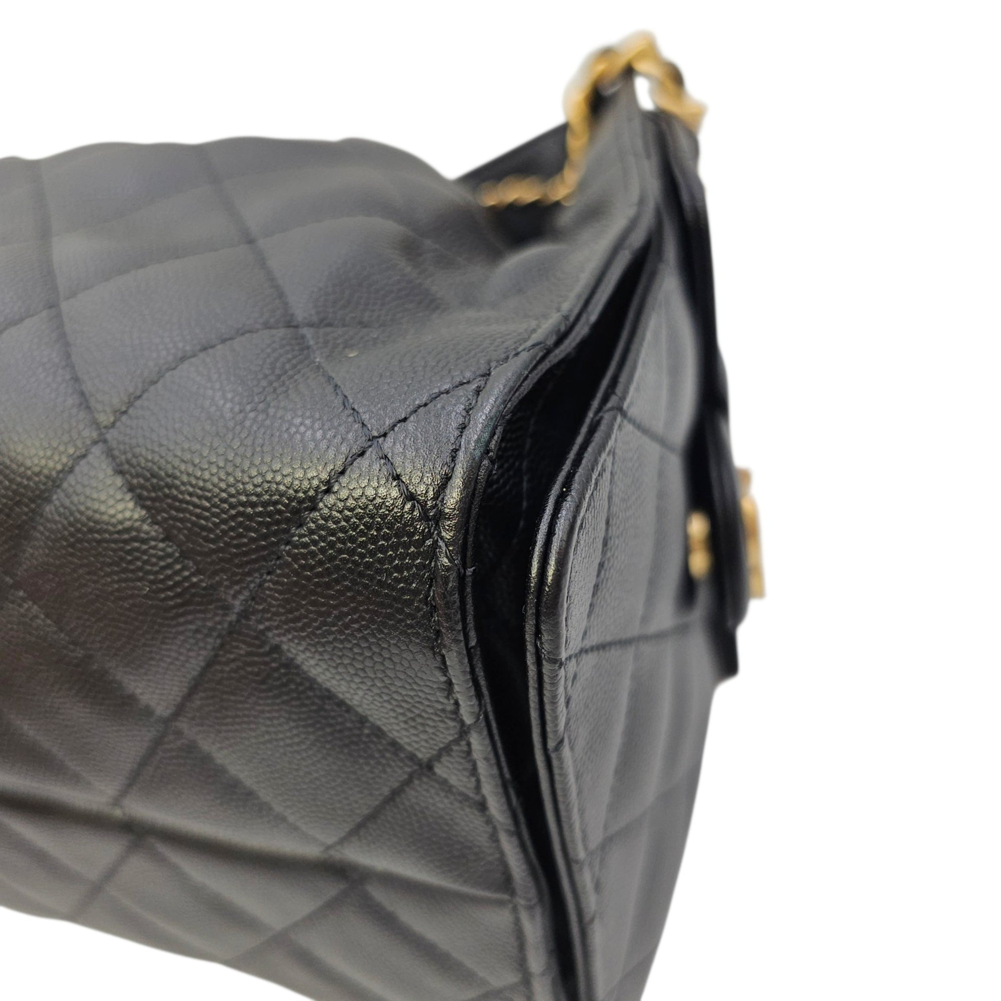 C25 Black Shoulder Bag in Caviar Leather Gold hardware