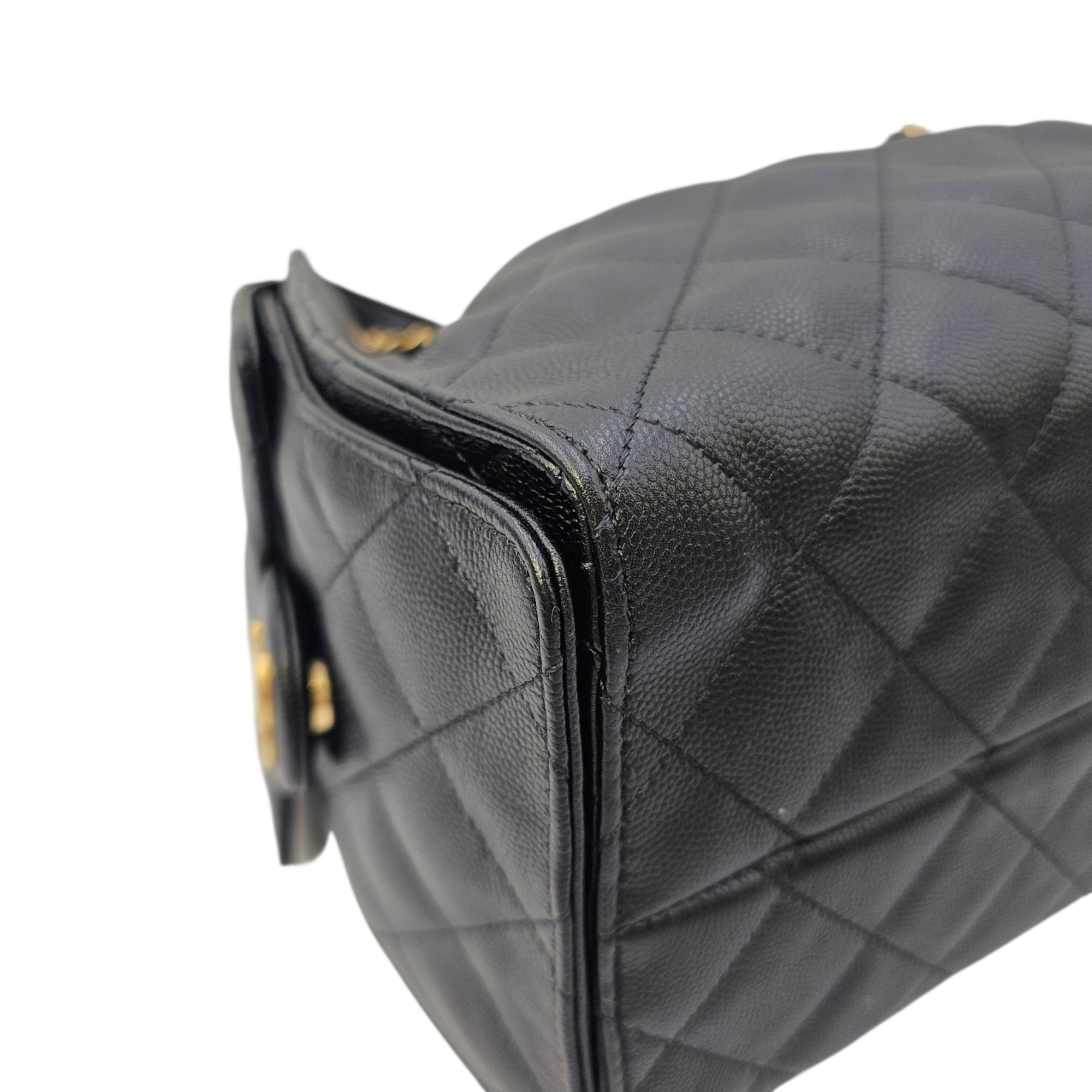 C25 Black Shoulder Bag in Caviar Leather Gold hardware