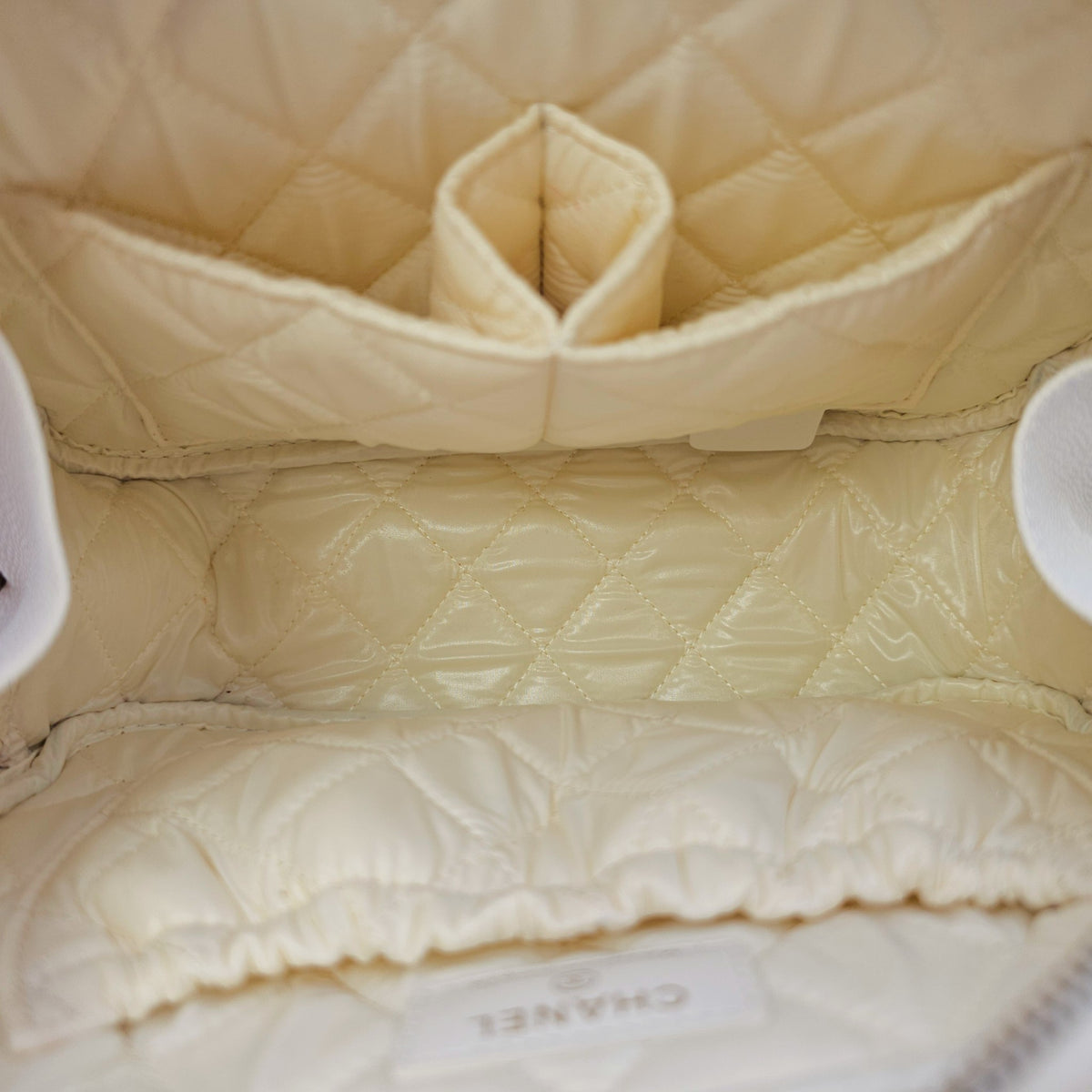Vanity White Pouch in Caviar Leather Gold hardware
